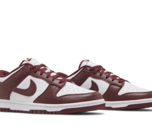 Dunk Low 'Team Red'