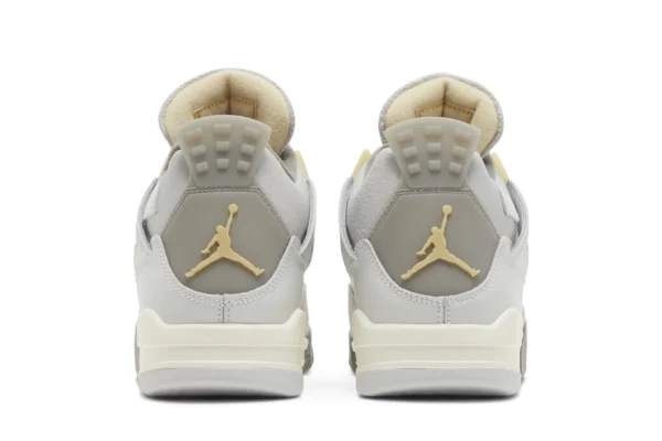 Air Jordan 4 Retro SE Craft 'Photon Dust'