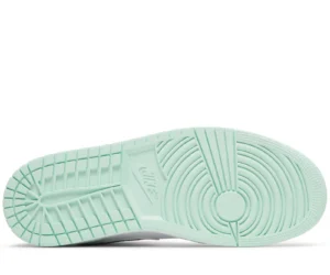 Air Jordan 1 Mid 'Blue Mint'