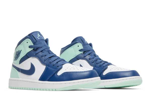 Air Jordan 1 Mid 'Blue Mint'